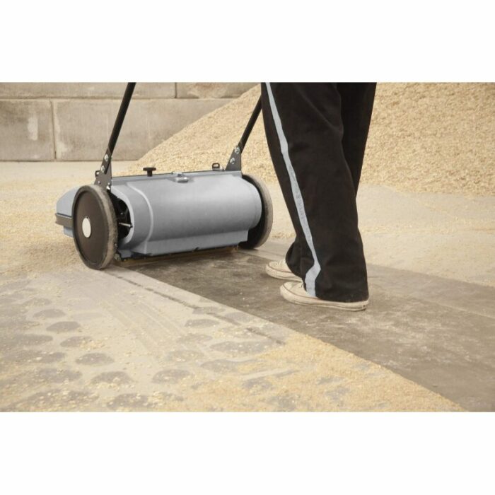 Bissell 29″ Manual Dust Free Sweeper