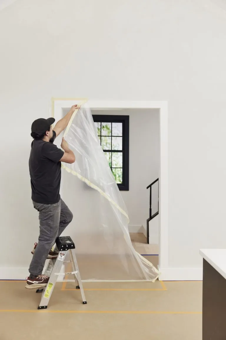 FrogTape Premium Grade Double-Sided Poly-Hanging Containment Tape – 48 mm × 25 yd